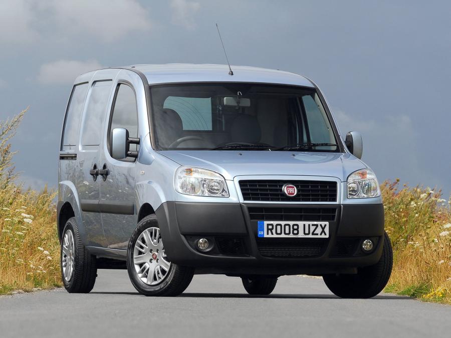  Fiat Doblo Cargo 2005 года  (UK) (фото 5 из 11)